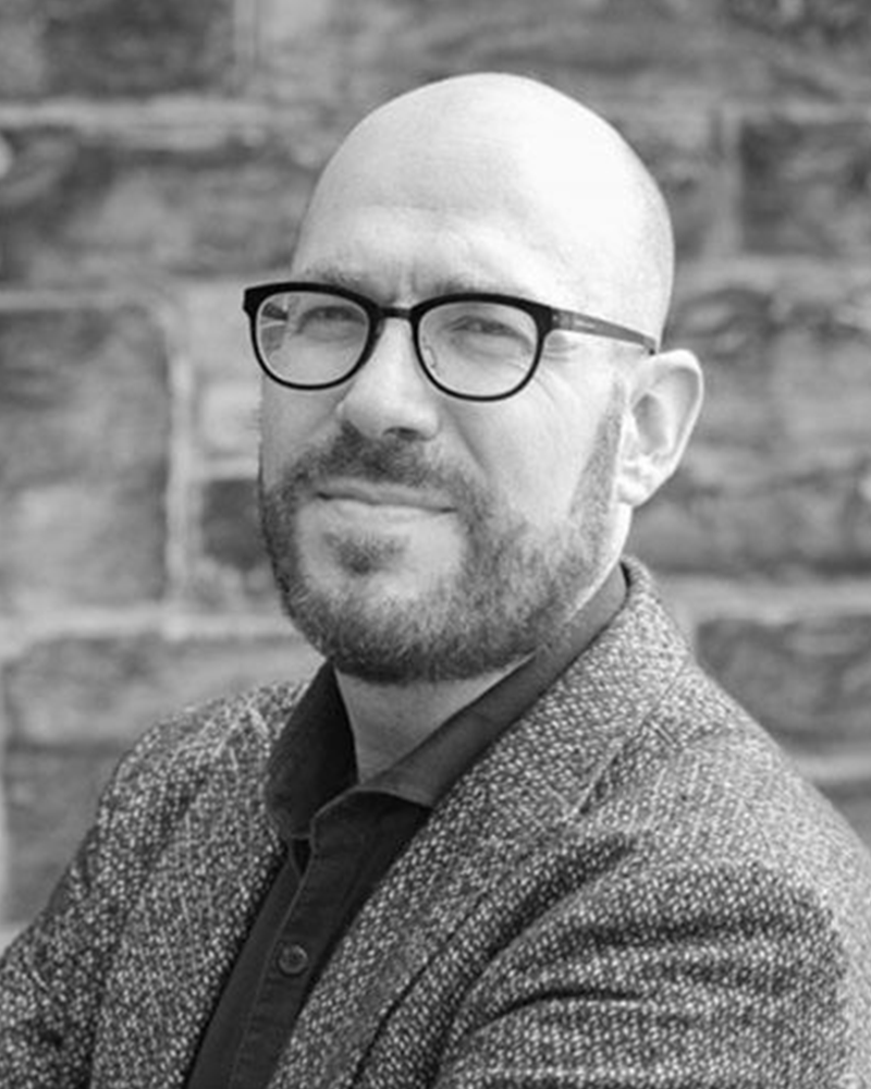 Head shot of Alan Aspuru-Guzik