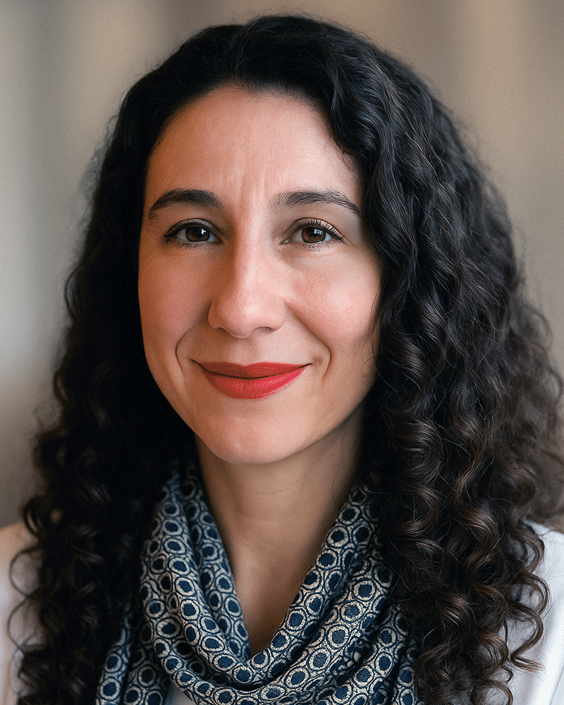 Head shot of Caitlin Mullin
