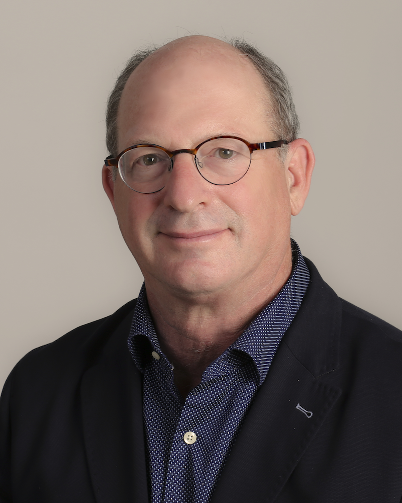 Headshot of Dr. Steven Narod